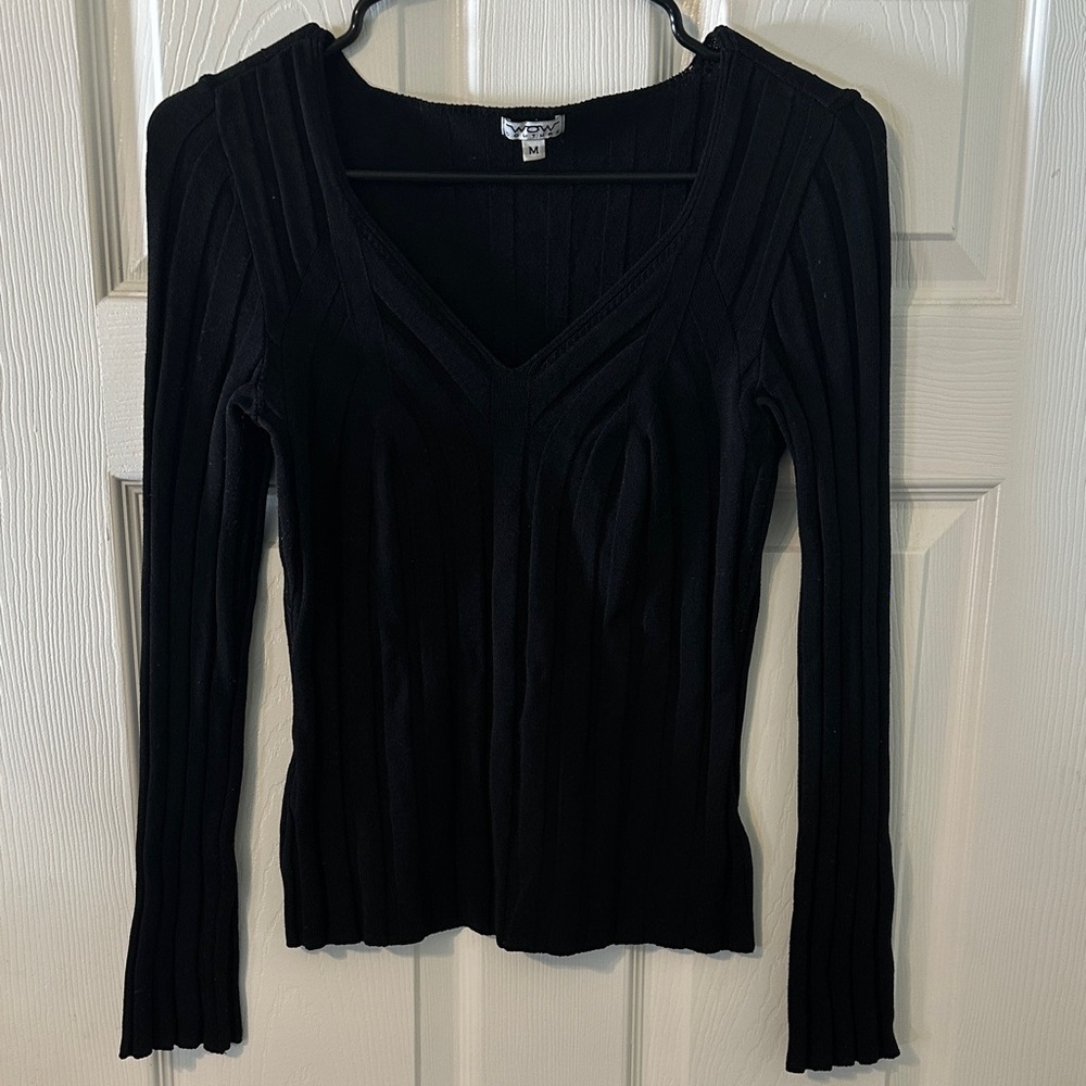 WOW Couture Black Ribbed V-Neck Long Sleeve Top Size M